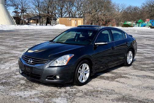 2011 Nissan Altima 3.5 SR