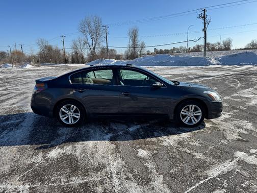 2011 Nissan Altima 3.5 SR