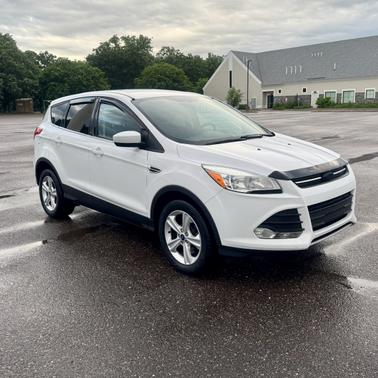 White 2014 Ford Escape SE