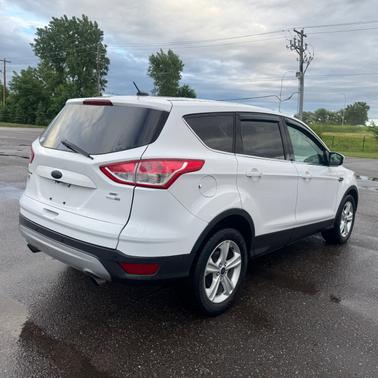 White 2014 Ford Escape SE