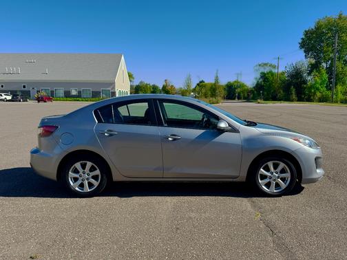 2013 Mazda Mazda3 i Grand Touring