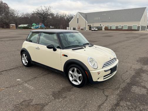 2006 MINI Cooper 