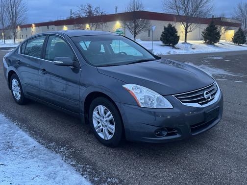 2010 Nissan Altima 2.5 S
