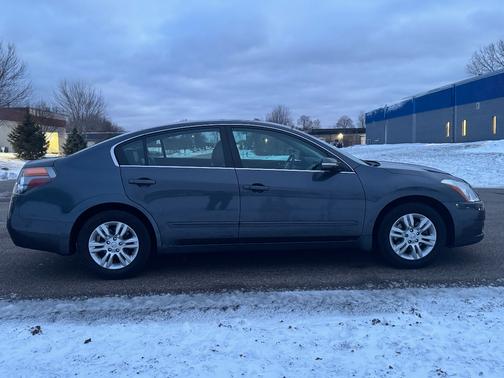 2010 Nissan Altima 2.5 S