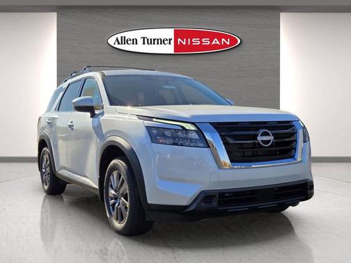 2025 Nissan Pathfinder SV FWD