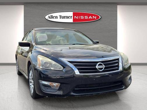 Super Black 2015 Nissan Altima 2.5 S