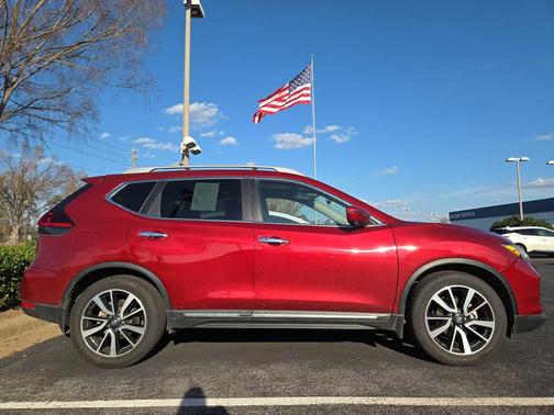 2020 Nissan Rogue SL