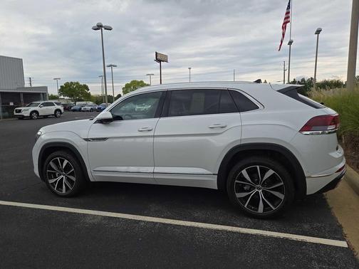2024 Volkswagen Atlas Cross Sport 2.0T SEL Premium