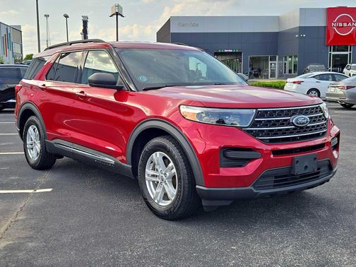 Rapid Red Metallic Tinted Clearcoat 2021 Ford Explorer XLT