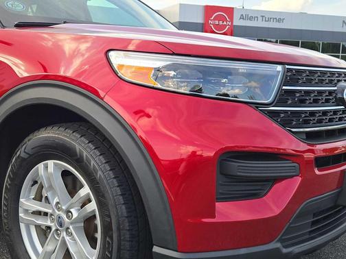 Rapid Red Metallic Tinted Clearcoat 2021 Ford Explorer XLT