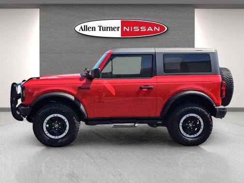 Race Red 2023 Ford Bronco Black Diamond