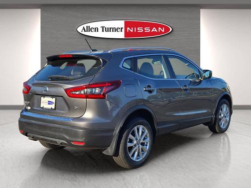 2021 Nissan Rogue Sport SV