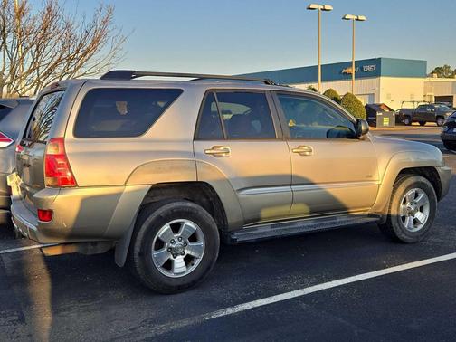 2004 Toyota 4Runner SR5