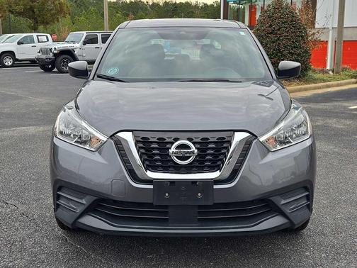 2020 Nissan Kicks S