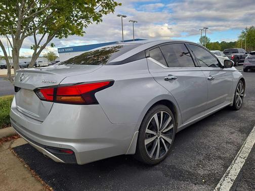 2019 Nissan Altima 2.5 Platinum