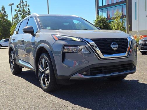 2022 Nissan Rogue SL