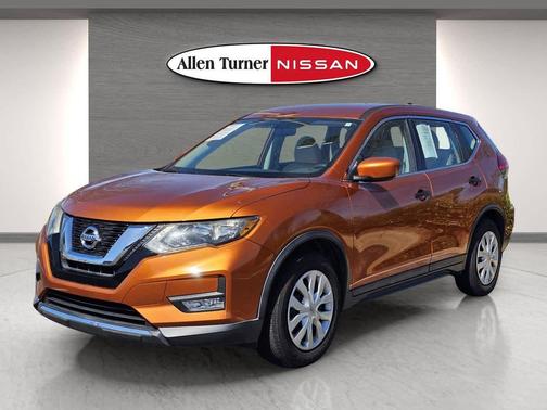 2017 Nissan Rogue S