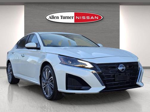 2025 Nissan Altima SL AWD