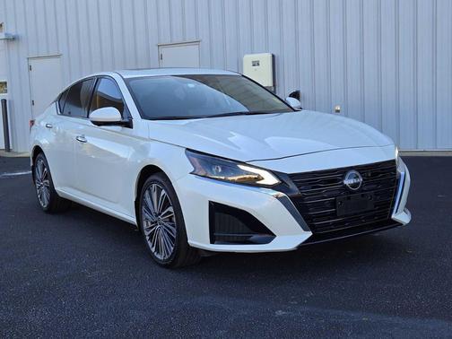 2025 Nissan Altima SL AWD