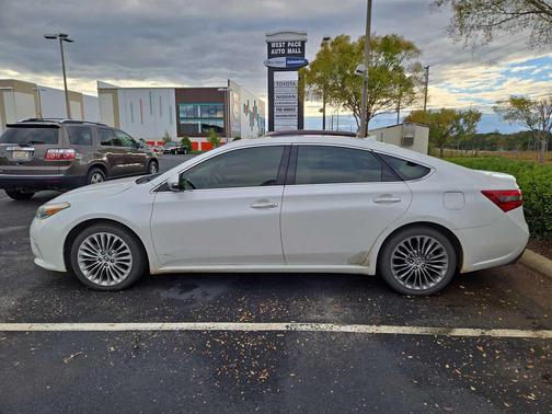 2016 Toyota Avalon Limited