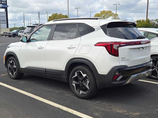 2025 Kia Seltos EX