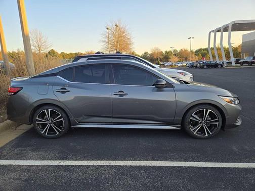 2022 Nissan Sentra SR