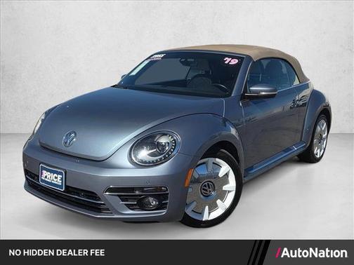 Stonewashed Blue Metallic/Beige Roof 2019 Volkswagen Beetle 2.0T SE