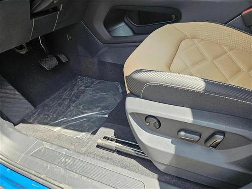 2025 Volkswagen Atlas Cross Sport 2.0T SE