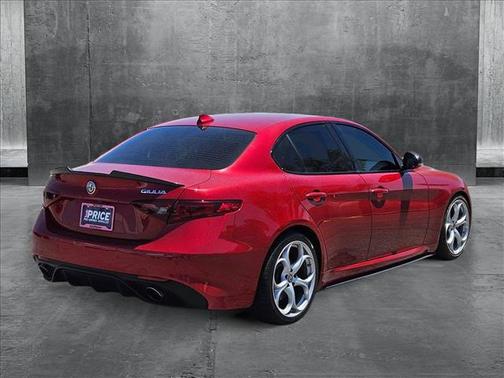2017 Alfa Romeo Giulia Ti
