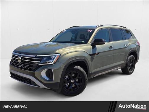 2024 Volkswagen Atlas 2.0T SE w/Technology 4MOTION