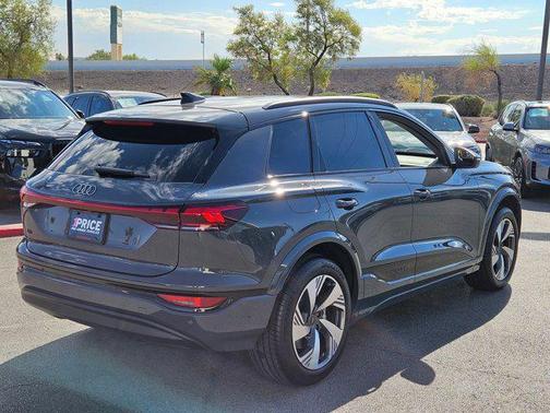 2025 Audi Q6 e-tron Premium Plus quattro