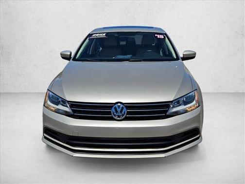 Moonrock Silver Metallic 2015 Volkswagen Jetta Auto SE w/Connectivity
