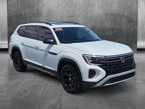 2024 Volkswagen Atlas 2.0T SE w/Technology 4MOTION