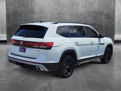 2024 Volkswagen Atlas 2.0T SE w/Technology 4MOTION