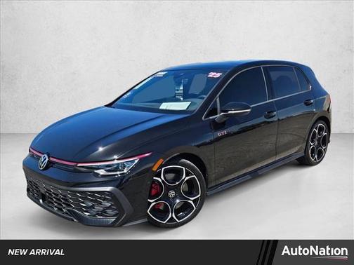 Mythos Black Metallic 2025 Volkswagen Golf GTI 2.0T S DSG