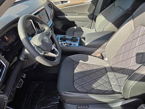 2026 Volkswagen Atlas 2.0T SEL Premium R-Line 4MOTION