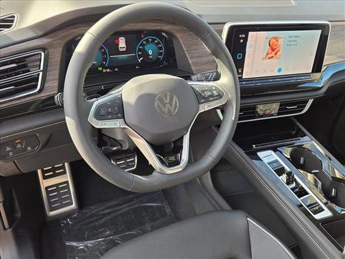 2026 Volkswagen Atlas 2.0T SEL Premium R-Line 4MOTION