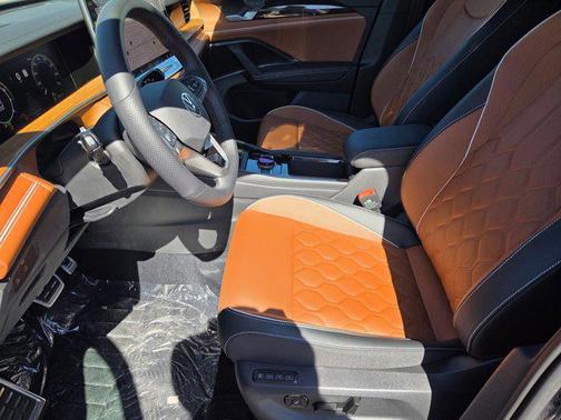 2025 Volkswagen Tiguan 2.0T SEL R-Line 4MOTION