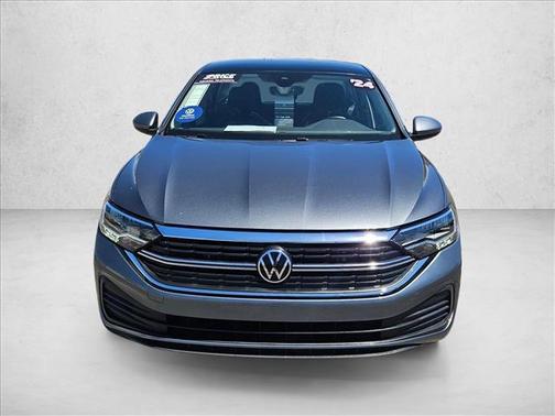 Platinum Gray Metallic 2023 Volkswagen Jetta 1.5T SE