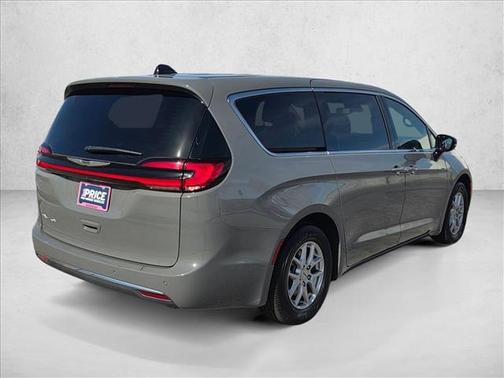 2025 Chrysler Pacifica L