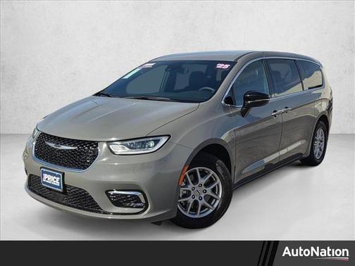 2025 Chrysler Pacifica L