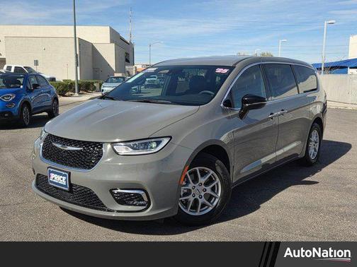 2025 Chrysler Pacifica L