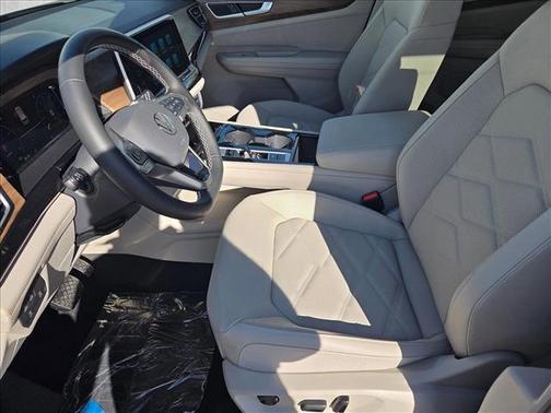 2026 Volkswagen Atlas 2.0T SE w/Technology 4MOTION