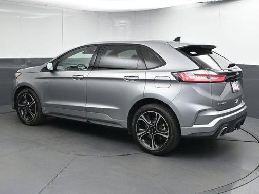 2020 Ford Edge ST