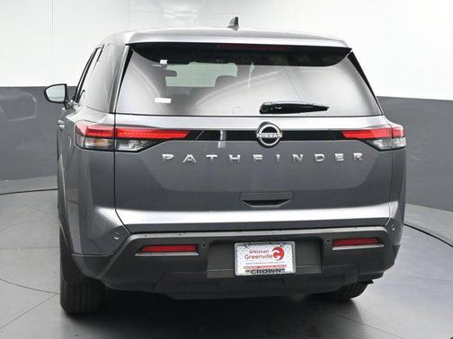 2025 Nissan Pathfinder S FWD