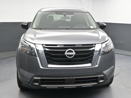 2025 Nissan Pathfinder S FWD