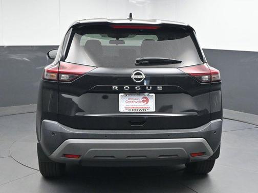 2022 Nissan Rogue S