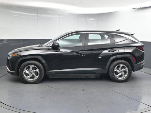 2022 Hyundai TUCSON SE