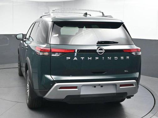 2025 Nissan Pathfinder SL FWD