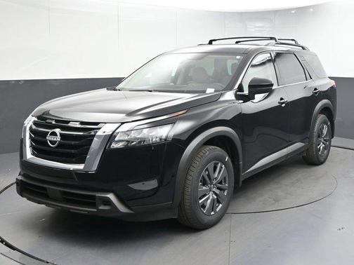 2025 Nissan Pathfinder SV FWD
